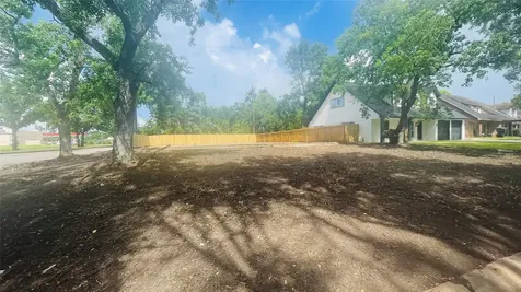 5622 Grace Point Lane Houston TX 77048