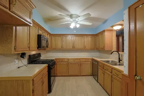 211 Brantley Lane Magnolia TX 77354