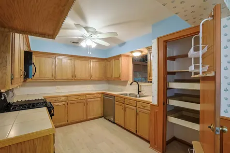 211 Brantley Lane Magnolia TX 77354