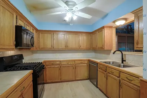 211 Brantley Lane Magnolia TX 77354