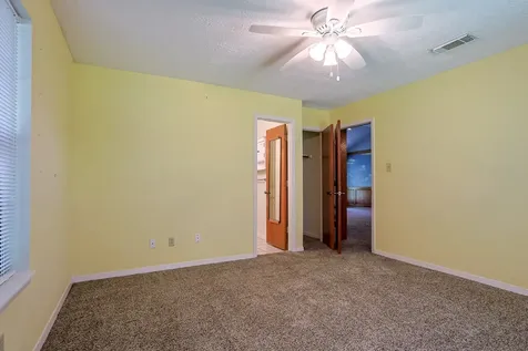 211 Brantley Lane Magnolia TX 77354