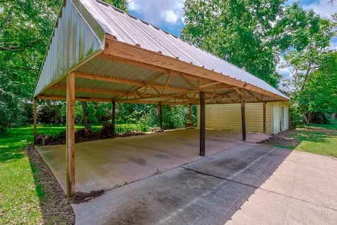 211 Brantley Lane Magnolia TX 77354
