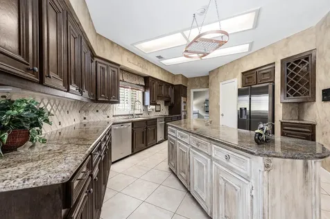3702 Belle Grove Lane Sugar Land TX 77479