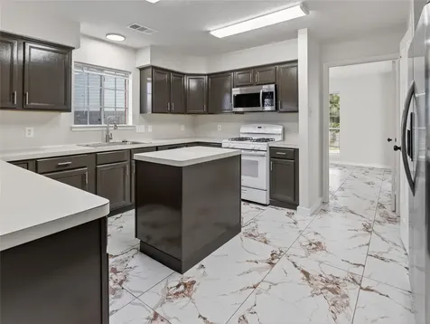 4418 W Thunderwood Circle Fresno TX 77545