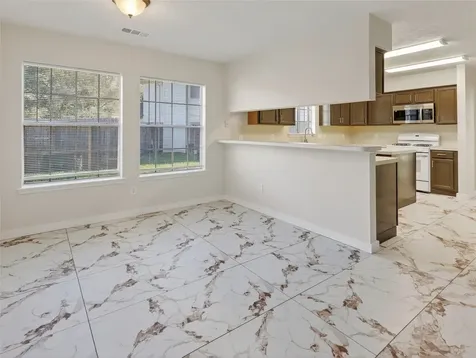 4418 W Thunderwood Circle Fresno TX 77545