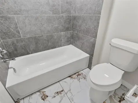 4418 W Thunderwood Circle Fresno TX 77545