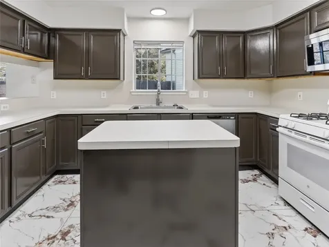 4418 W Thunderwood Circle Fresno TX 77545