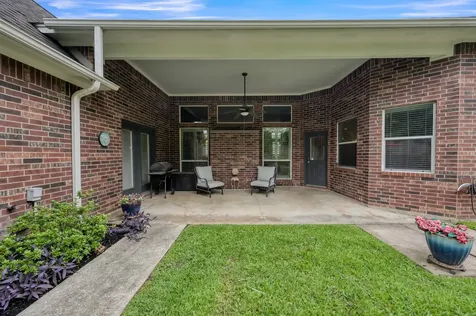 9832 W Shore Drive Willis TX 77318