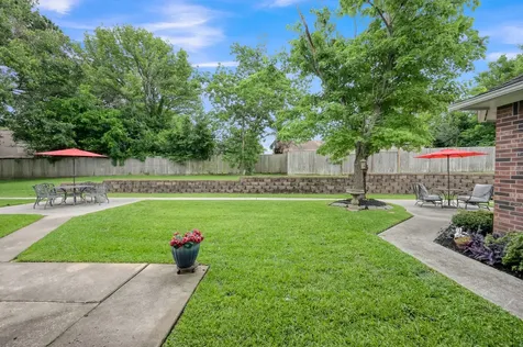 9832 W Shore Drive Willis TX 77318