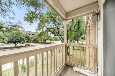 2626 Holly Hall 101 Houston TX 77054