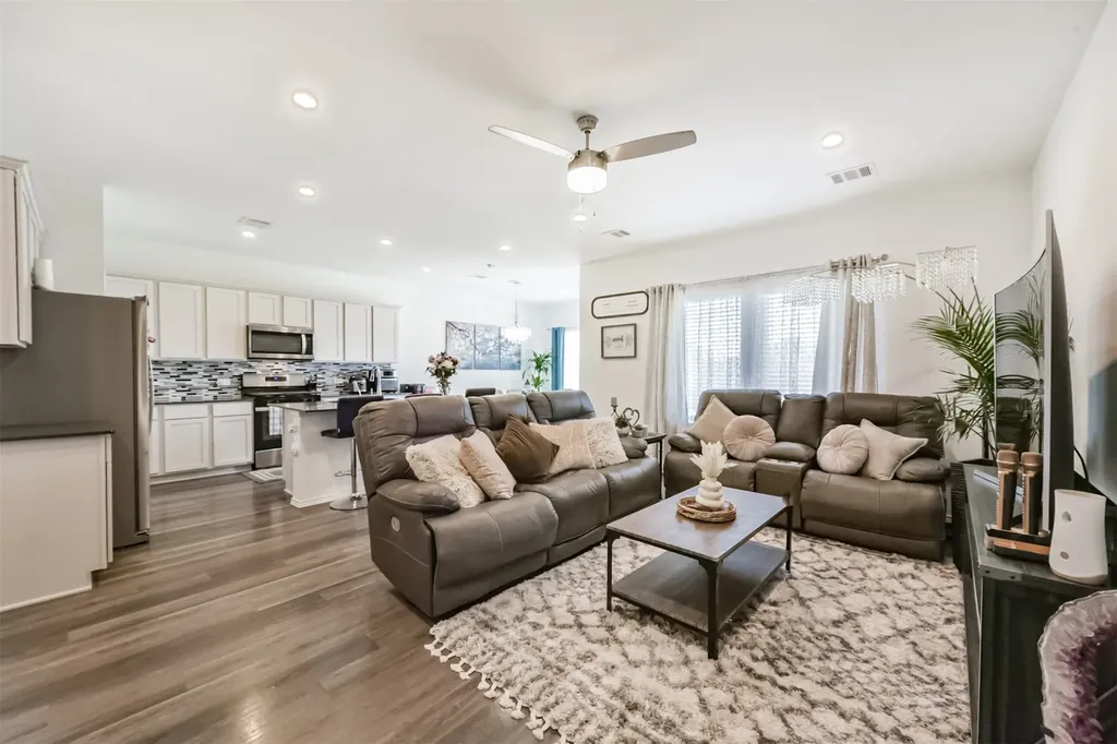 17706 Sommerset Falls Lane Crosby TX 77532