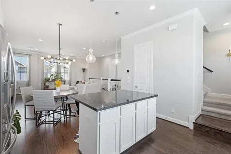 11918 Oakmont Valley Trace Houston TX 77051