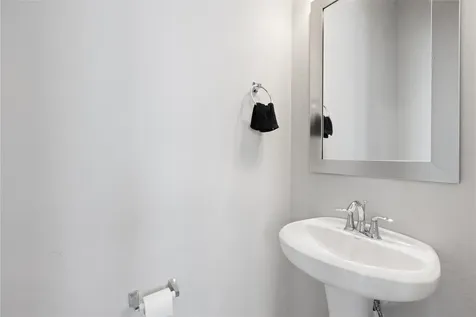 11918 Oakmont Valley Trace Houston TX 77051