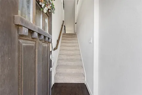 11918 Oakmont Valley Trace Houston TX 77051