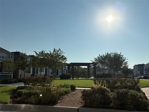11918 Oakmont Valley Trace Houston TX 77051