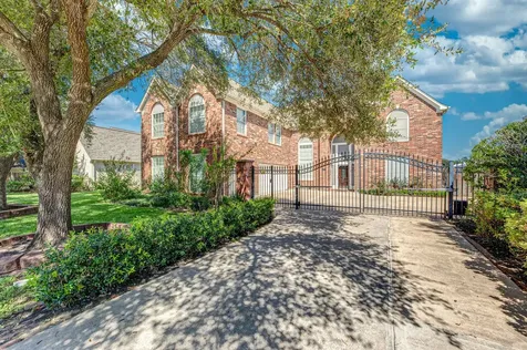 1907 Waterside Drive Missouri City TX 77459