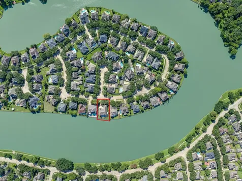 1907 Waterside Drive Missouri City TX 77459
