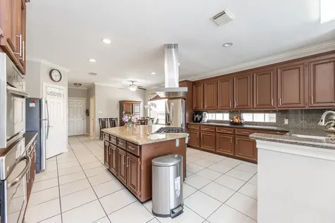 1907 Waterside Drive Missouri City TX 77459