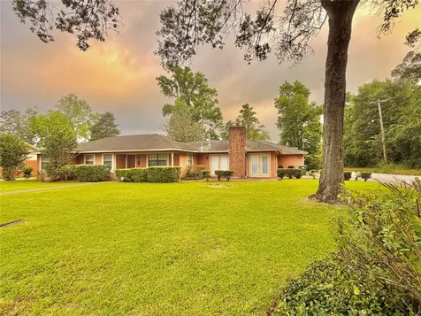 2735 Webster Street Liberty TX 77575