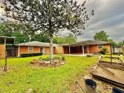 2735 Webster Street Liberty TX 77575