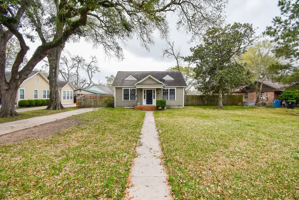 301 Fannin Street Richmond TX 77469