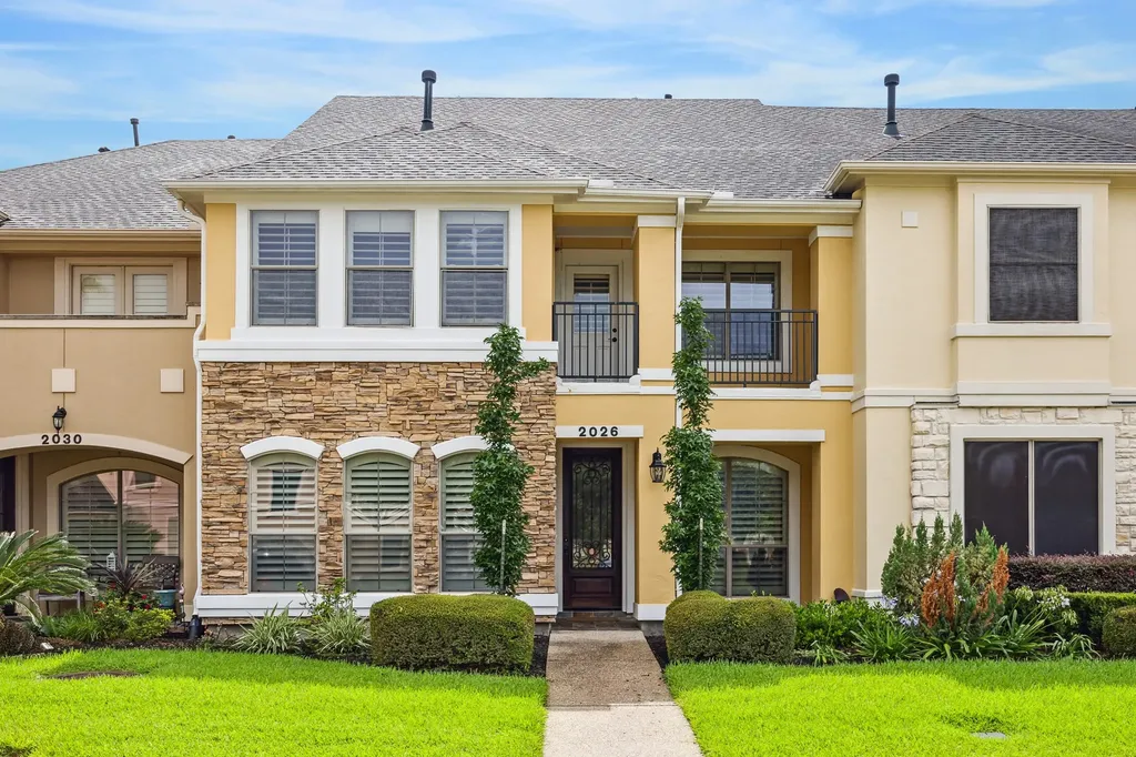 2026 Palm Forest Lane Houston TX 77077