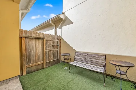 2026 Palm Forest Lane Houston TX 77077