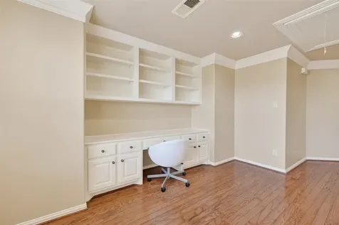2026 Palm Forest Lane Houston TX 77077