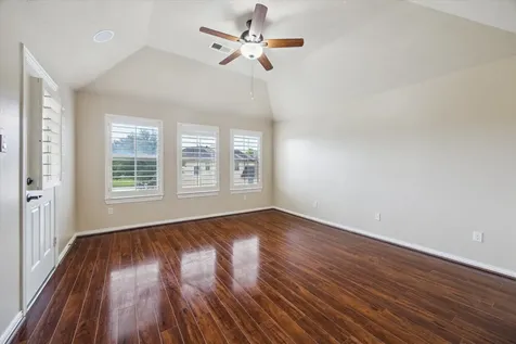 2026 Palm Forest Lane Houston TX 77077