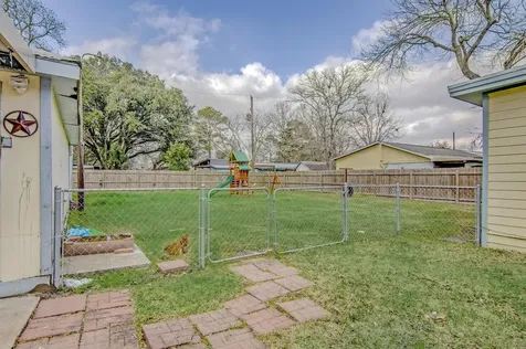 11844 13th Street Santa Fe TX 77510