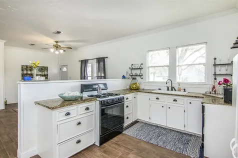 11844 13th Street Santa Fe TX 77510