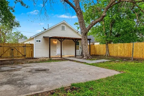 2612 Deams Street Houston TX 77093