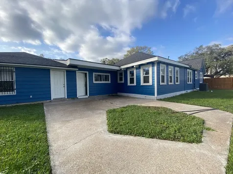 628 King Street Houston TX 77022