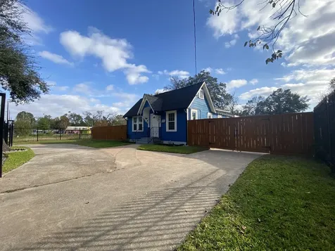 628 King Street Houston TX 77022