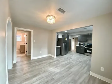 628 King Street Houston TX 77022
