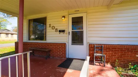 108 7th Street Palestine TX 75803