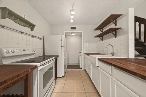 8483 Sands Point Drive Houston TX 77036