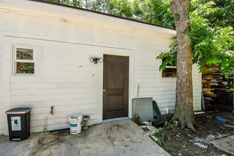 1303 W Ellaine Avenue Pasadena TX 77506