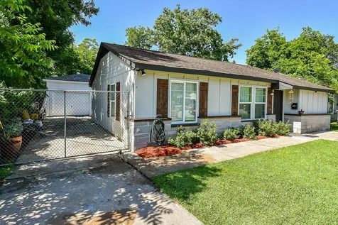 1303 W Ellaine Avenue Pasadena TX 77506