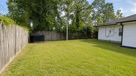 108 Britton Drive Silsbee TX 77656