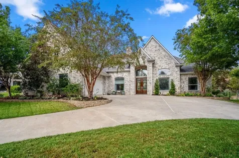 26 Brookgreen Circle S Montgomery TX 77356