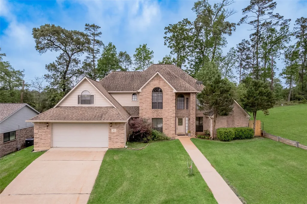 913 Cherry Hills Drive Huntsville TX 77340