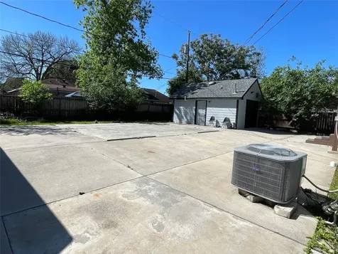 1418 Harrop Avenue Pasadena TX 77506