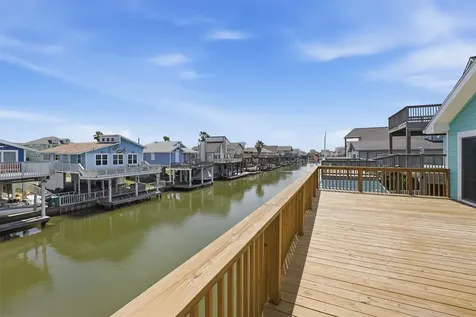 22101 Pecos Drive Galveston TX 77554