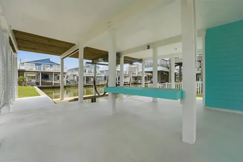22101 Pecos Drive Galveston TX 77554