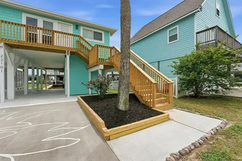 22101 Pecos Drive Galveston TX 77554