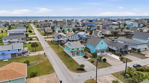 22101 Pecos Drive Galveston TX 77554