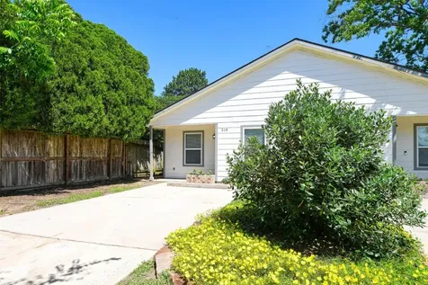 518 Moore Street Tomball TX 77375