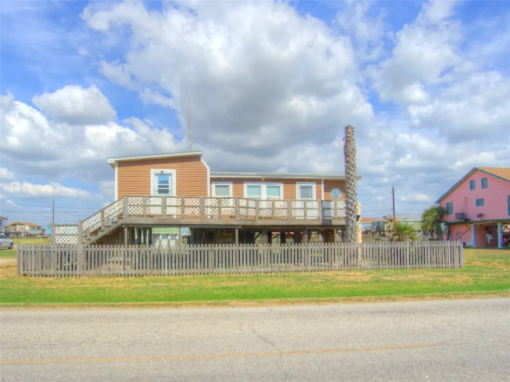 818 Fort Velasco Drive Surfside Beach TX 77541