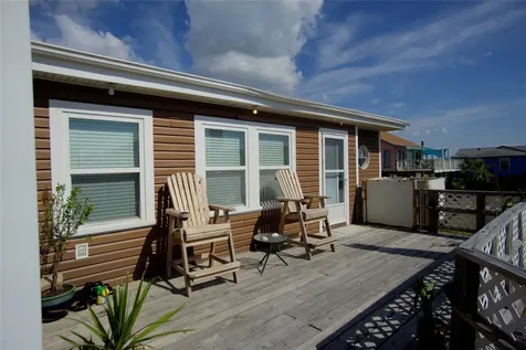 818 Fort Velasco Drive Surfside Beach TX 77541